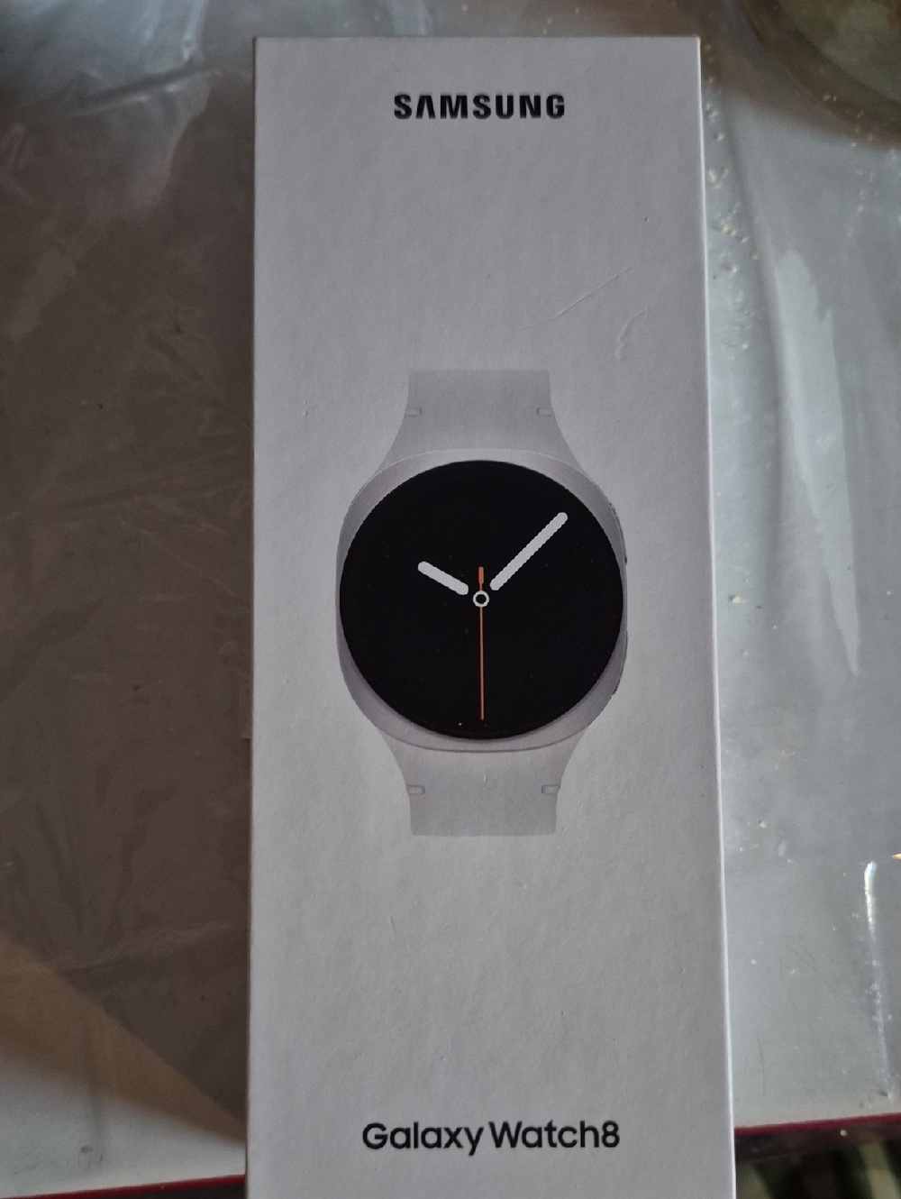 Samsung Galaxy Watch8 White with Black Display Face